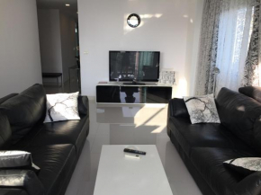 Three bedroom apartment on Pratumnak